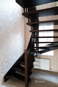 Floating stairs